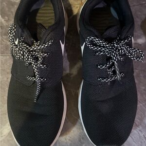 Nike Women's Black Mesh Sneakers with White Details